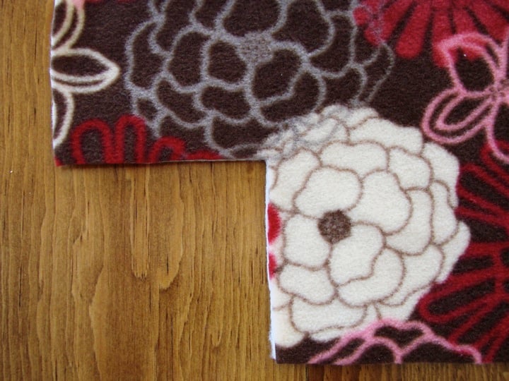 No Sew Fleece Blanket Tutorial! {EASY!} The Frugal Girls