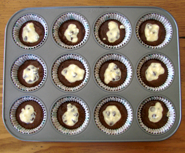 Jumbo Chocolate Cupcakes with cream cheese filling - SueBee Homemaker