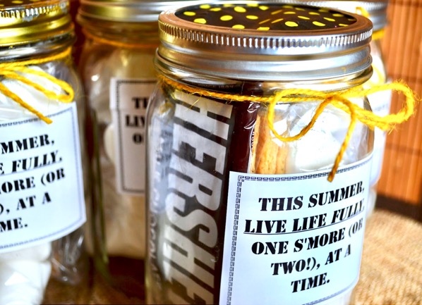 S'mores in a Jar Gift