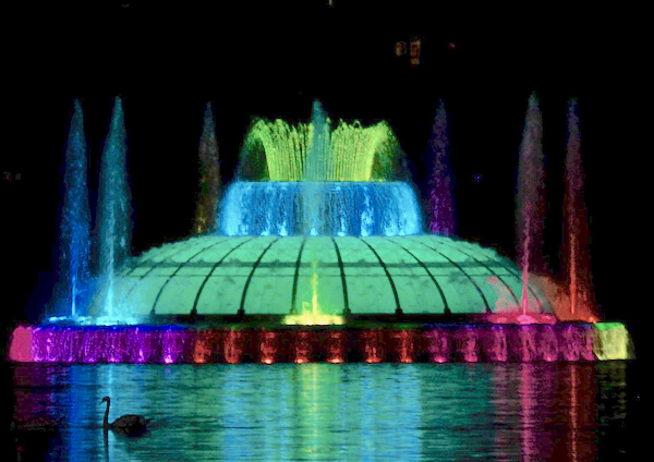 Lake Eola fountain in downtown Orlando Florida