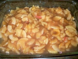 Apple filling in a baking dish.