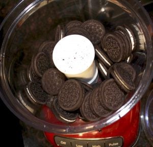 Oreos in a food processor.