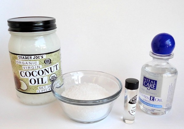 Coconut Oil and Sea Salt Scrub