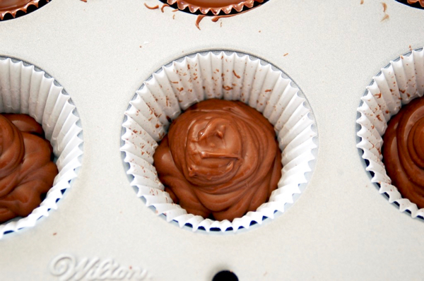 How to Make Chocolate Molds with Filling