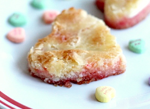 Strawberry Cream Cheese Gooey Cake Recipe Easy
