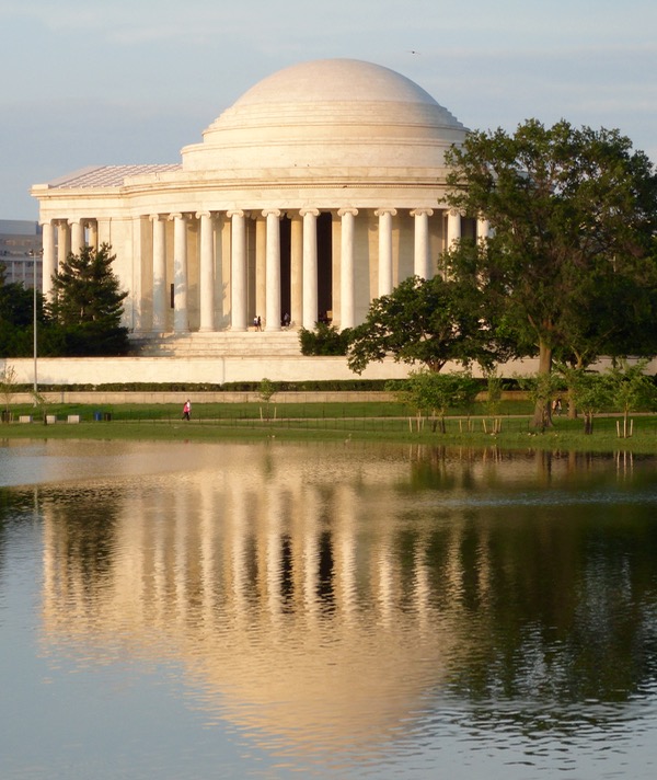 Washington DC Travel Tips and Insider Tricks from TheFrugalGirls.com