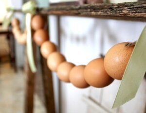 How to Make an Easter Egg Garland with Real Eggs