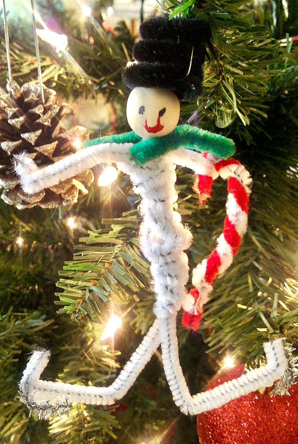 Pipe Cleaner Snowman Ornament