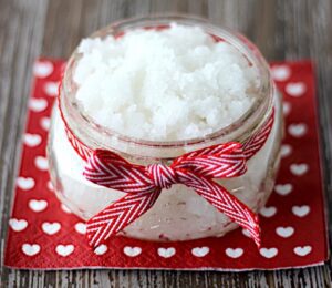 Peppermint Sugar Scrub Recipe DIY