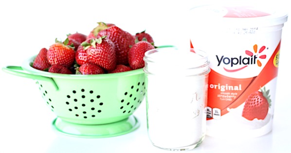 Fresh Strawberry Frozen Yogurt Popsicles Recipe