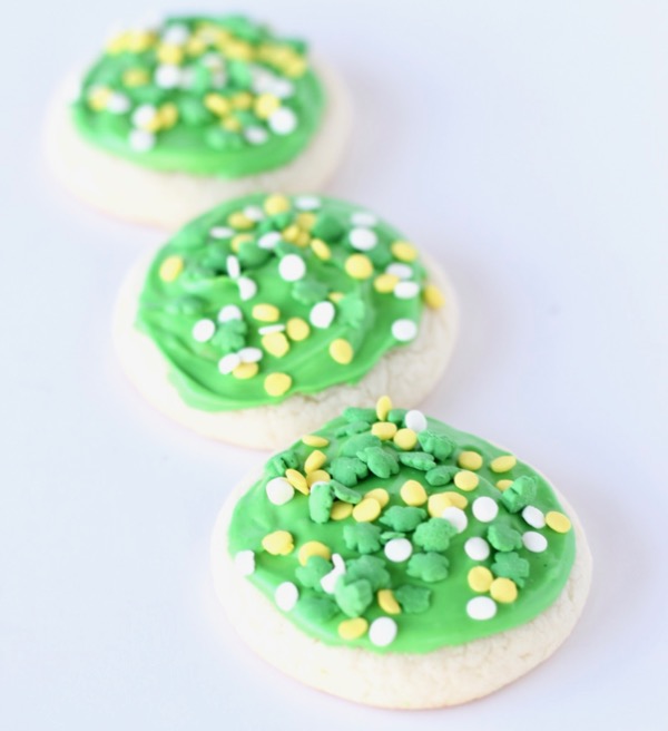 St. Patrick's Day Cookies Decorating