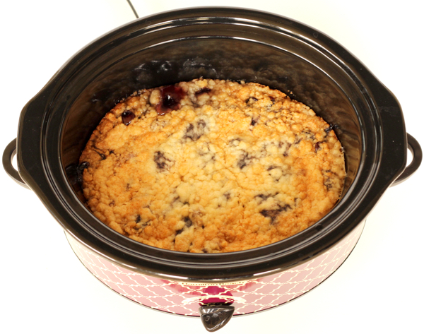 Crockpot Blueberry Dump Cake Recipe | TheFrugalGirls.com