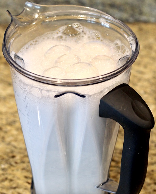 Quick Tip: An Easier Way to Clean a Blender - Imperfect Homemaking