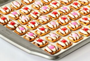 Valentine Pretzel Treats