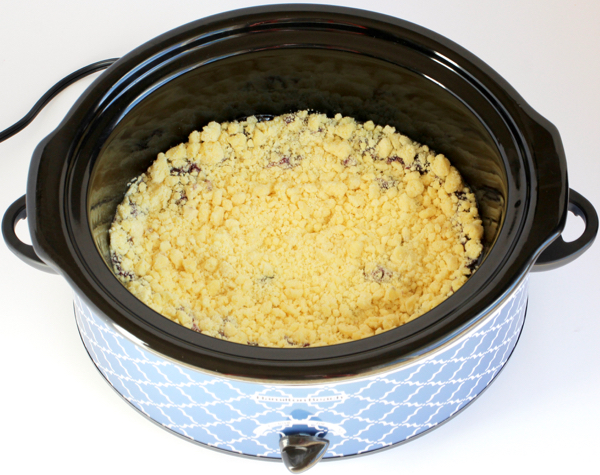 Crock Pot Lemon Blueberry Dump Cake Recipe (3 Ingredients)