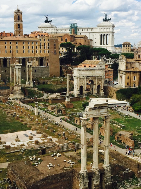 Top Rome Italy Travel Tips for the Roman Forum from TheFrugalGirls.com