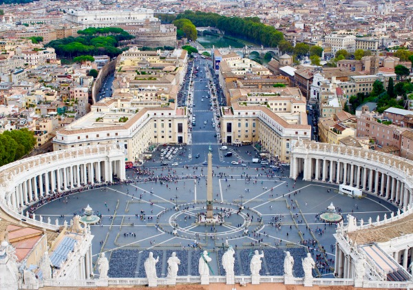 Top Rome Italy Travel Tips for the Vatican from TheFrugalGirls.com