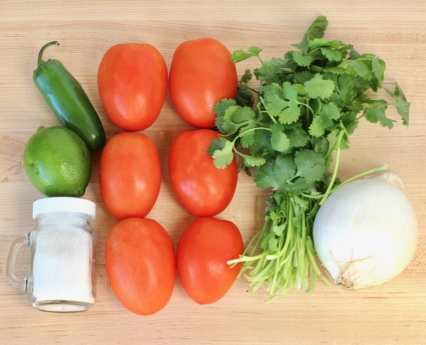 Fresh Pico de Gallo Salsa Recipe