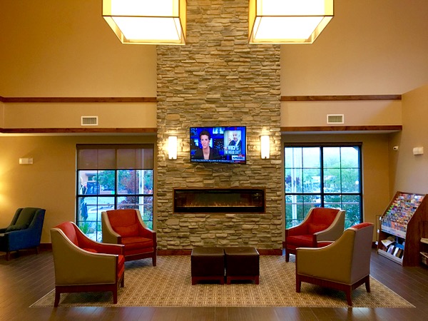Comfort Suites Beautiful Lobby in Moab Utah - TheFrugalGirls.com
