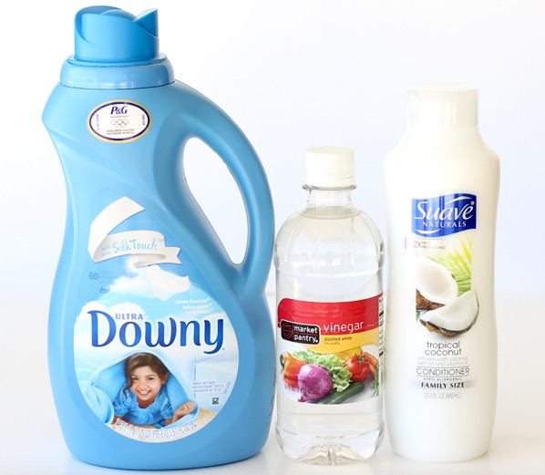 Homemade Fabric Softener with Vinegar and Hair Conditioner