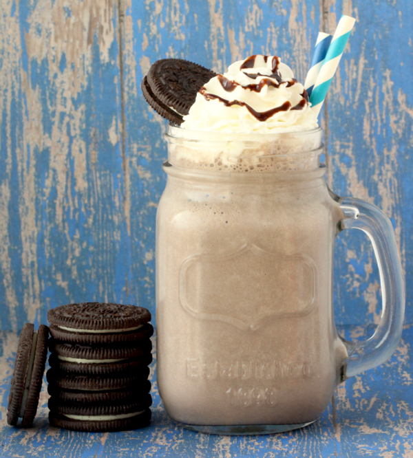 Oreo Milkshake Recipe Just 4 Ingredients The Frugal Girls