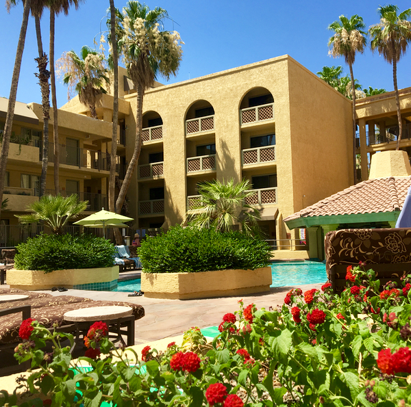 Best Family Friendly Resort in Phoenix Arizona | Tips from TheFrugalGirls.com