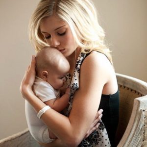 5 Free Nursing Bracelets for Busy Moms at TheFrugalGirls.com