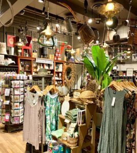 Cracker Barrel Store
