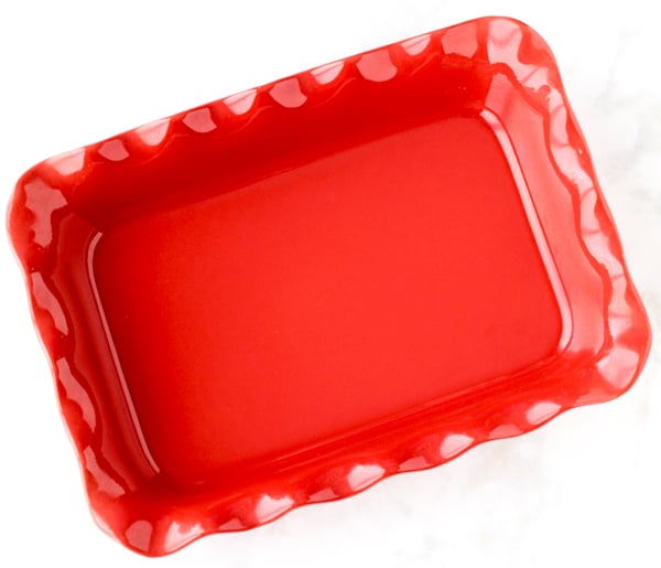 Red baking dish.