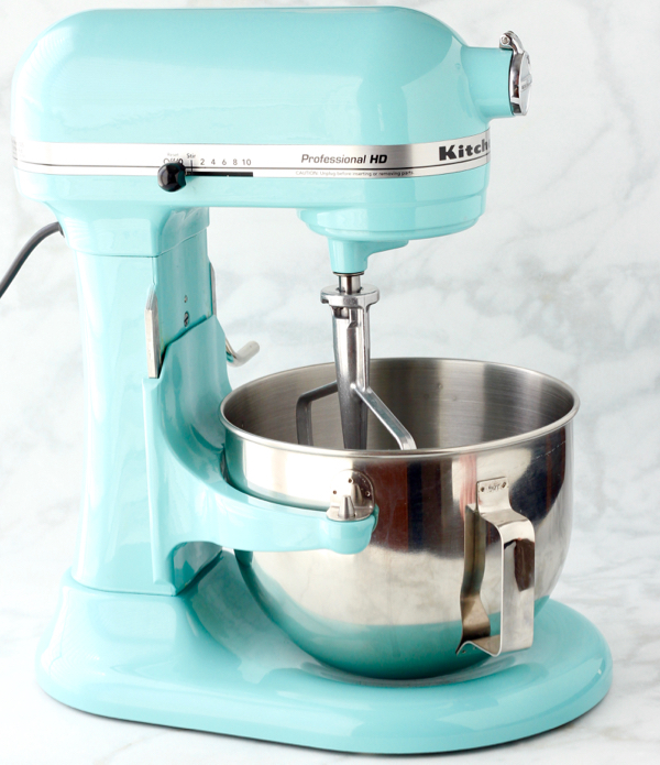 https://thefrugalgirls.com/wp-content/uploads/2018/07/Kitchenaid-Mixer-for-Recipes.jpg