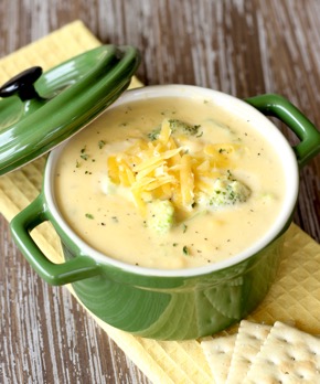 Crockpot Broccoli Cheese Soup Recipe