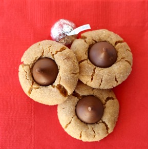 https://thefrugalgirls.com/wp-content/uploads/2018/08/Easy-Peanut-Butter-Kiss-Cookies-Recipe-Few-Ingredients.jpg