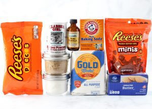 Reese's Skillet Cookie ingredients including baking powder, vanilla, and baking soda.