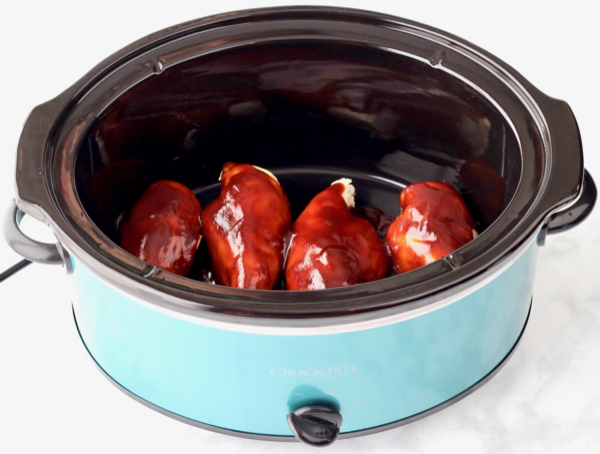 https://thefrugalgirls.com/wp-content/uploads/2019/08/Crockpot-Maple-Barbecue-Chicken-Recipe.jpg