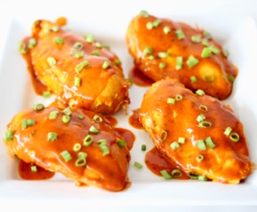 https://thefrugalgirls.com/wp-content/uploads/2020/04/Crockpot-Buffalo-Chicken-Recipe-Easy-3-Ingredients.jpg