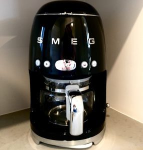 https://thefrugalgirls.com/wp-content/uploads/2020/04/How-to-Clean-Your-Coffee-Maker-With-Vinegar-Tip-285x300.jpg