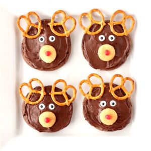 White plate of Rudolf cookies.