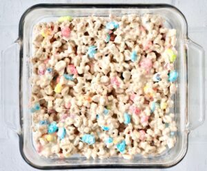 Lucky Charms Marshmallow Treats Recipe (3 Ingredients!)