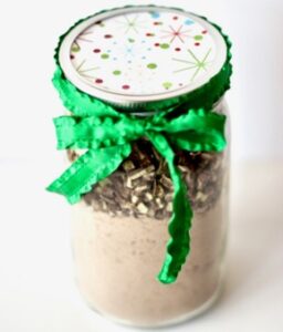 A Super Neat + Cute Trick for Decorating Cute Jam Jars