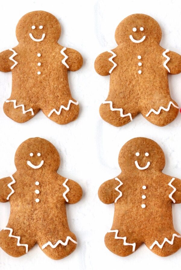 Four gingerbread men cookies.