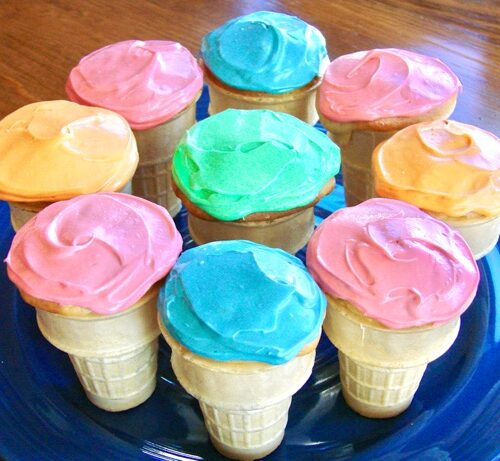 Ice Cream Cone Cupcakes - Sugar Spun Run
