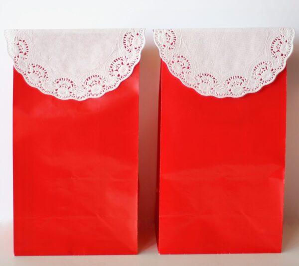 How to Make Gift Bags Look Pretty