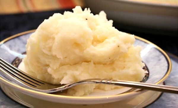 How to Reheat Mashed Potatoes in Oven