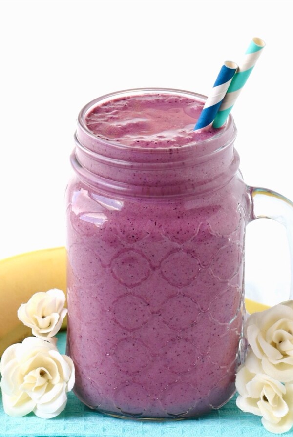 Berry smoothie in a jar.