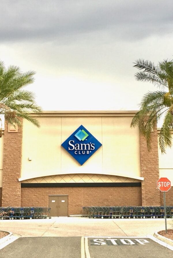 Sam's Club store front.